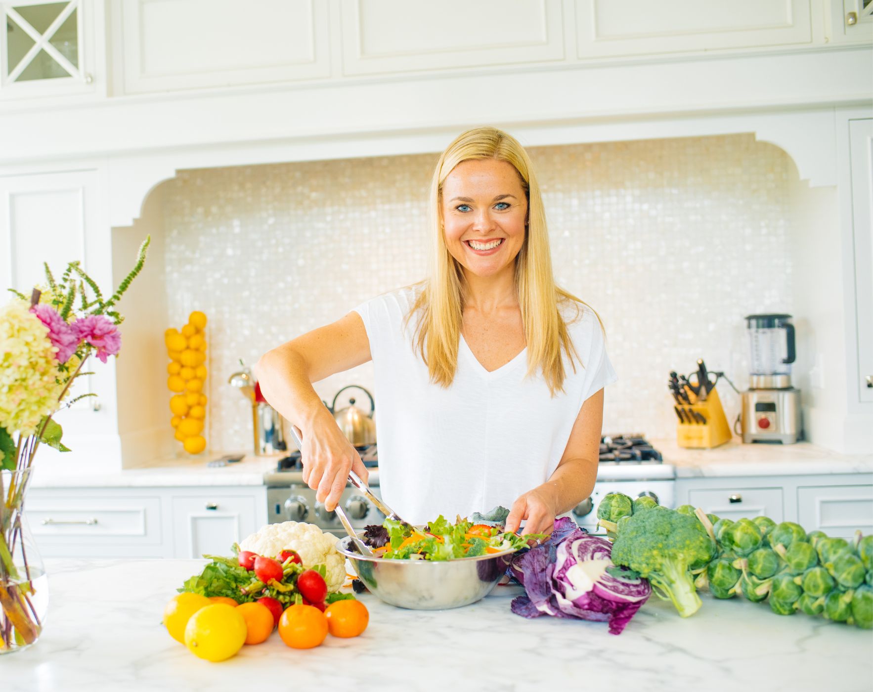 A visual representation of a balanced meal on the Wahls Protocol with plenty of colorful vegetables, illustrating what Alene Brennan eats in a day for Multiple Sclerosis.
